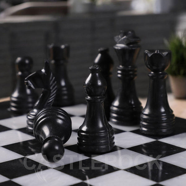 White & Black Chess (15x15)