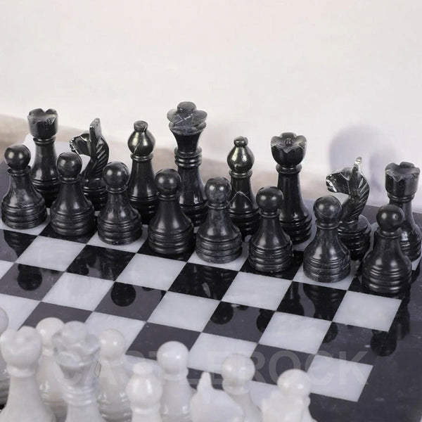 White & Black Chess (15x15)
