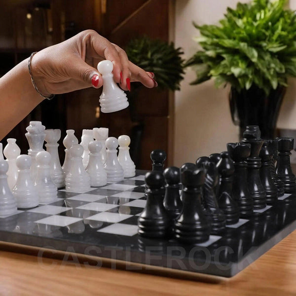 White & Black Chess (15x15)