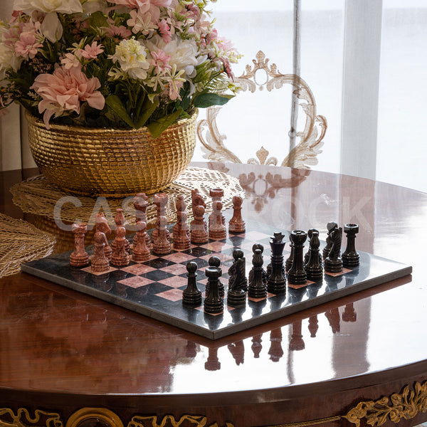 Black & Rose Chess (15x15)